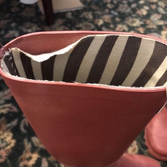 Henri Bendel rain boots - Picture 3 of 4